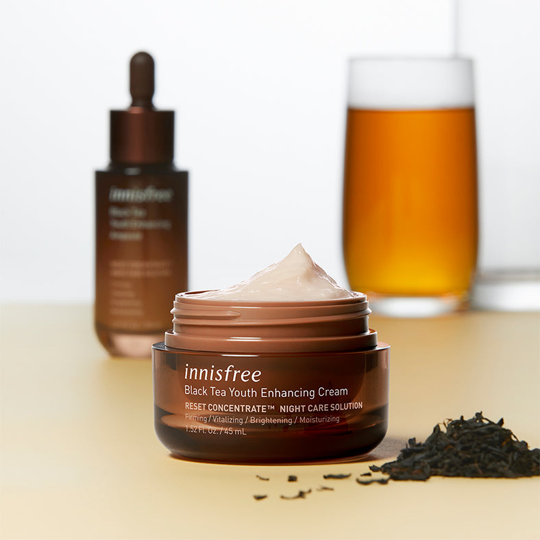 Black Tea Youth Enhancing Cream 45ml - innisfree Australia